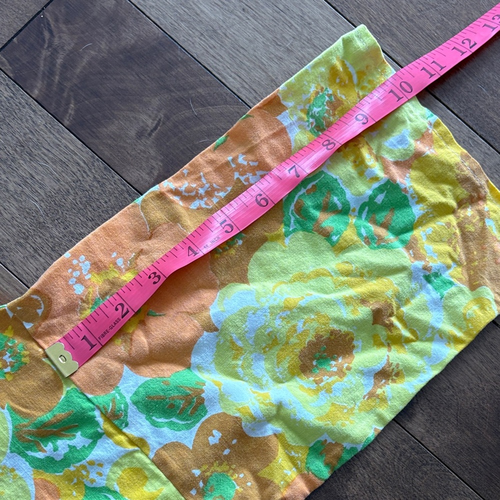 Upcycled Vintage Floral Square Neck Dress made of vintage sheets | Cotton - Picture 7 of 7